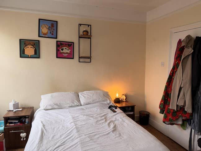 Couples Room in Brixton/Clapham House  Main Photo