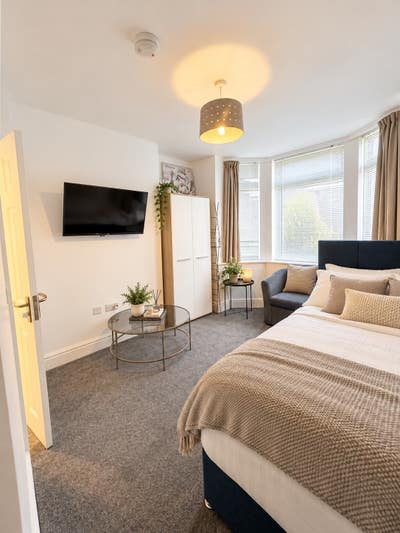 1 Week Rent Free | Ensuite Rooms from &pound;550 | WA2 Main Photo