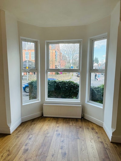 Bedsit in Beeston Main Photo