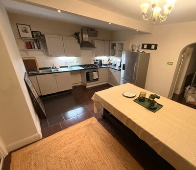 Newly refurbished double and kings size room  Main Photo
