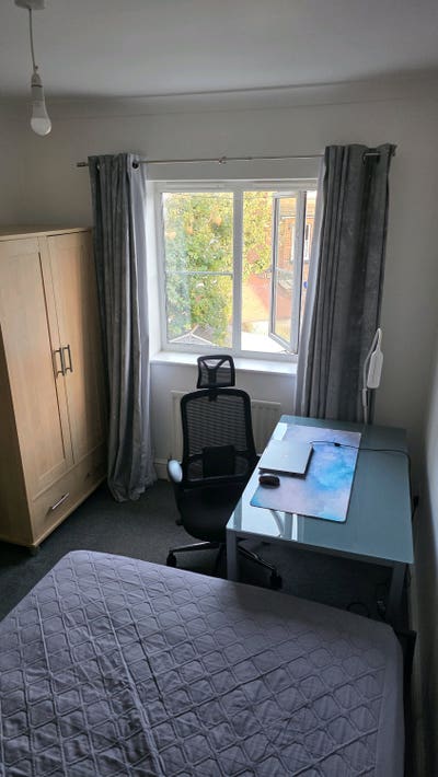 Double bedroom  Main Photo