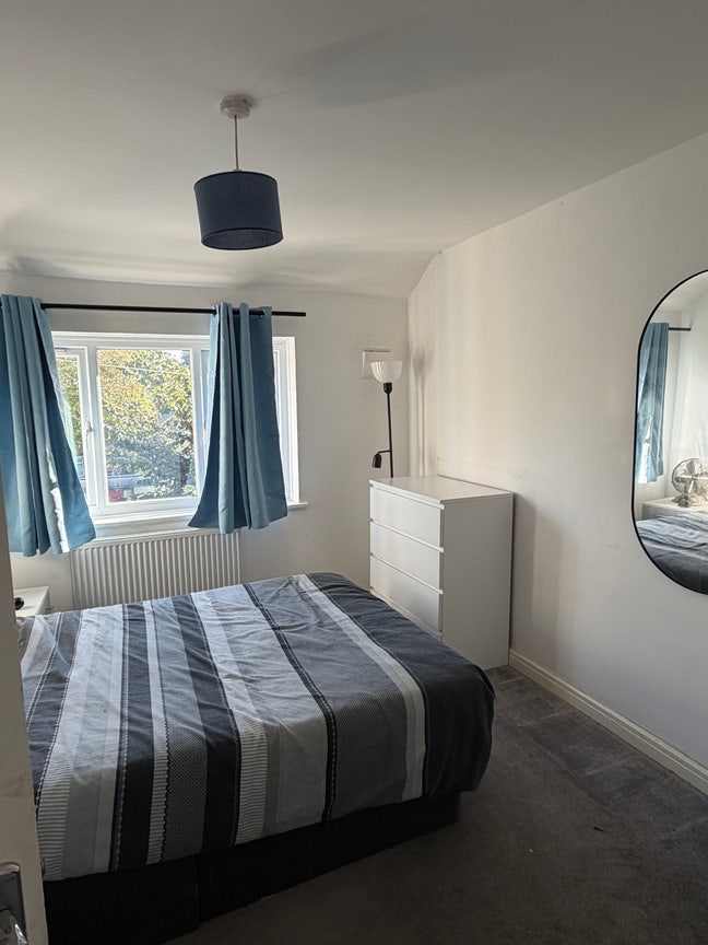 Double room near QE hospital  Main Photo
