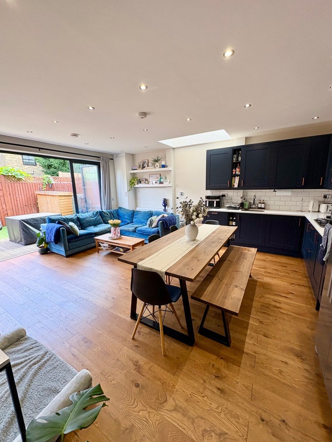 Short-Term Let | Double Bed | Private Bath | Dog! Main Photo