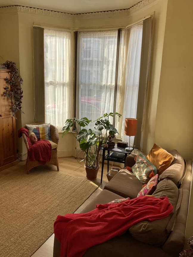 Bright & Spacious Double Room SW2 – &pound;1,200 pcm Main Photo