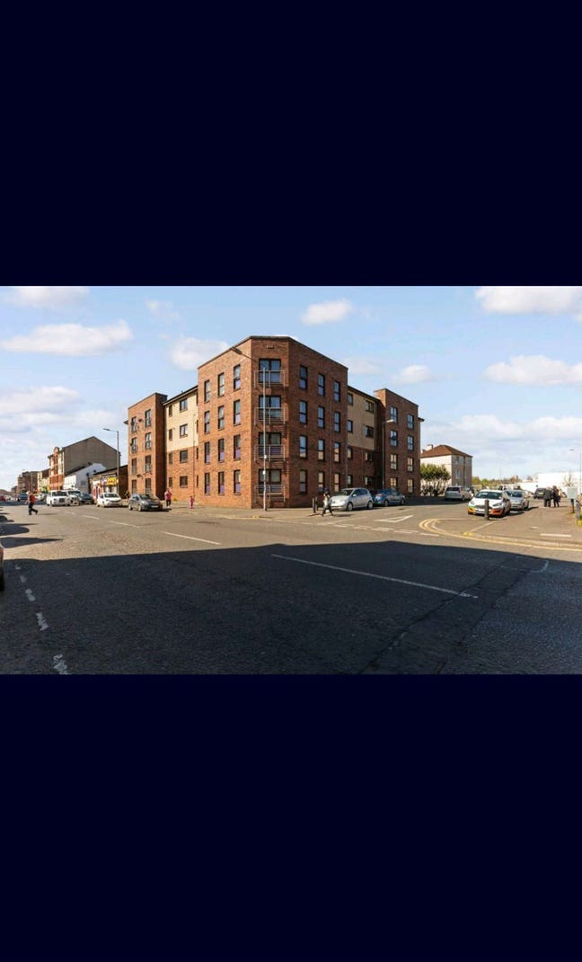 1 Bedroom available in a 2 Bed 1 Bath Flat Main Photo