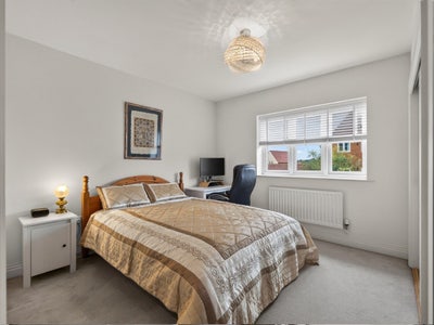 Double Room with En-Suite to Let Main Photo