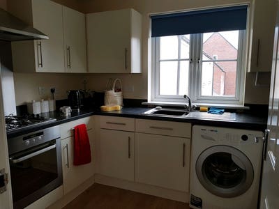 Lovely spacious 2 bed apartment  Main Photo