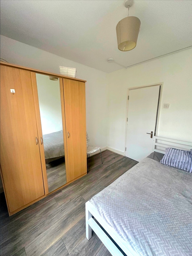 Bow/Mile End*Large Double Available Now  Main Photo