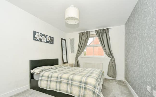 En-suite, furnished Room for Rent (North Swindon) Main Photo