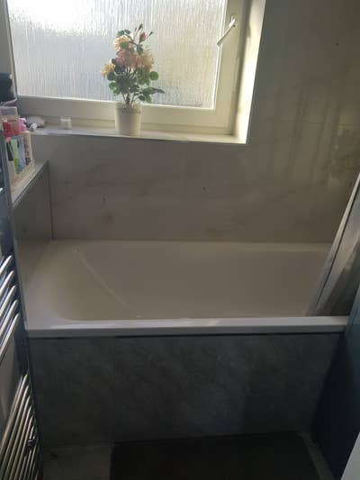 One double bedroom room is available in tw4 5qe  Main Photo