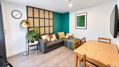 Two bedroom plus living room with separate kitchen Main Photo