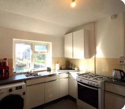 Large bright double room for rent at Dagenham  Main Photo