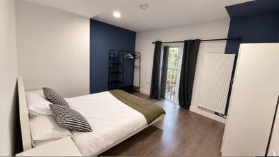 1-Bedroom First Floor Flat Available in NW5  Main Photo