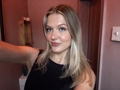 Professional Female seeks a double room Main Photo