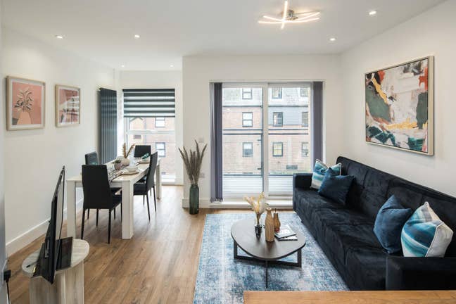 4-UNIT BLOCK: 2x3-bed + 2x1-bed, whole block only Main Photo