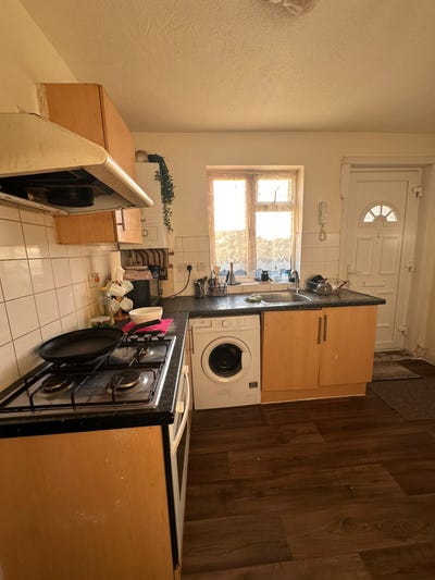 Double Room Available – Acton, W3 7NT Main Photo