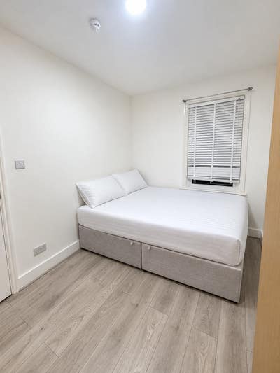 East Ham Double Room | Bills Included | 1 person Main Photo