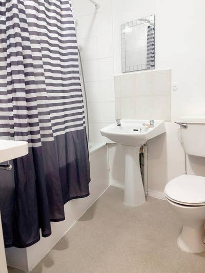5 rooms 12 min Mile End tube station  Main Photo