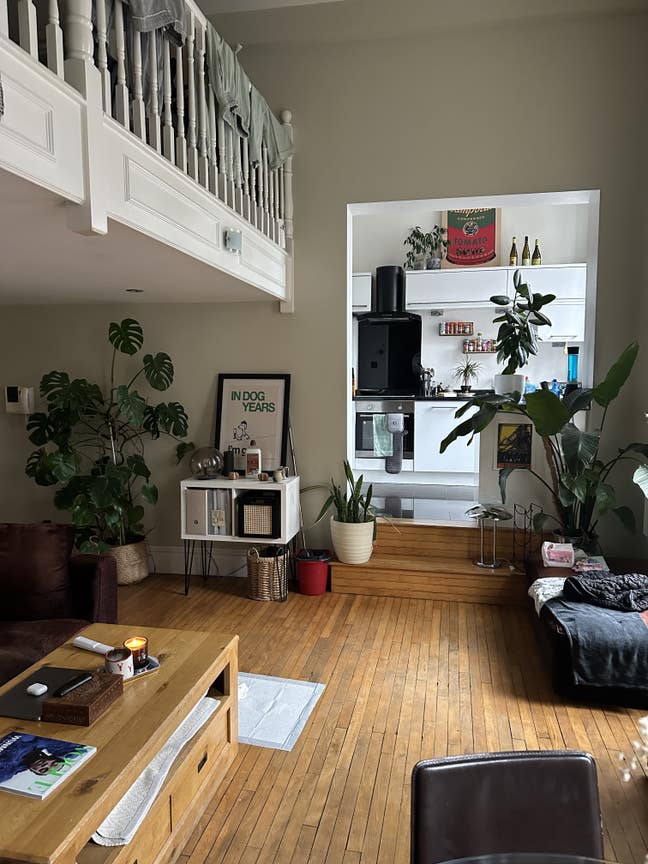 Room available, Mezzanine / Duplex Apartment  Main Photo
