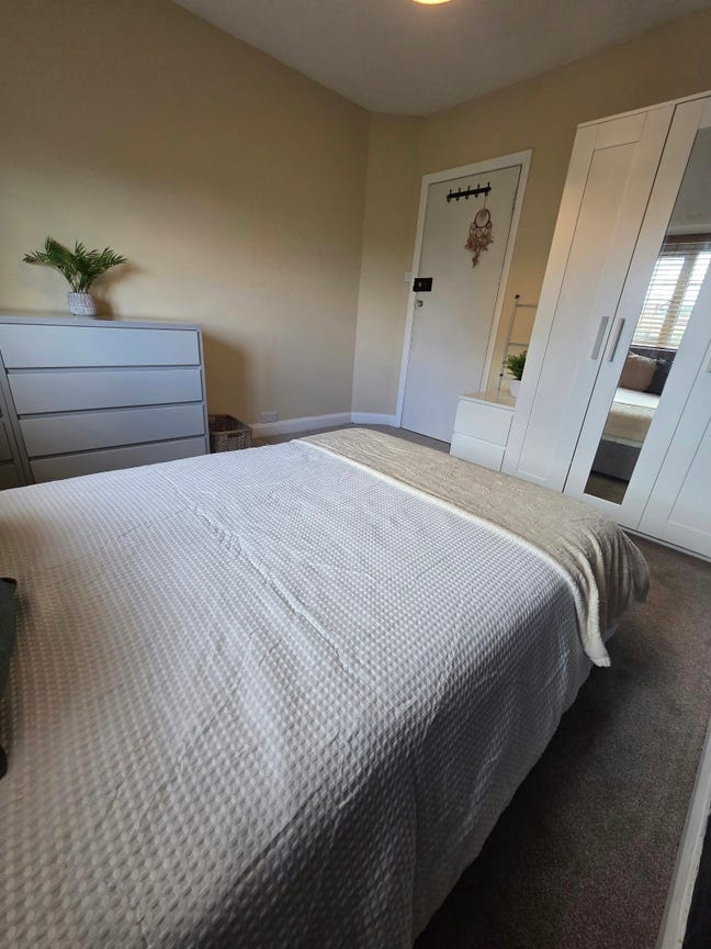  double room, strong WiFi. Parking. Main Photo