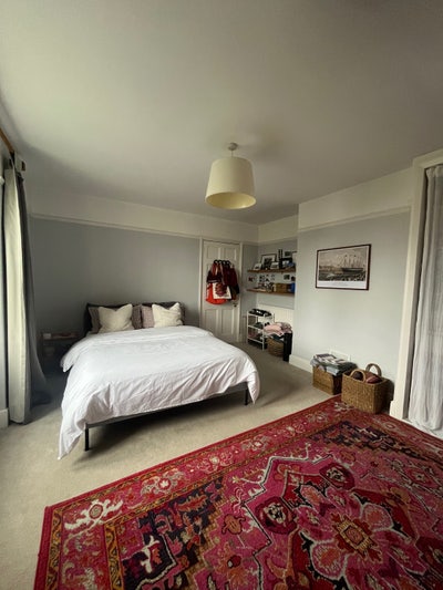 Large double bedroom with private bathroom  Main Photo