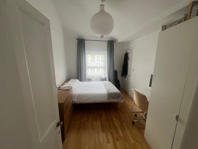 Bright Camden Double Near Regents Canal Main Photo