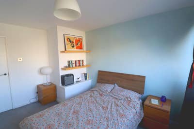 A lovely room in a lovely flat. Main Photo