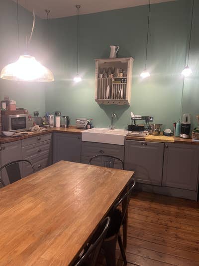 Large Double Room Furnished - Near GH station Main Photo