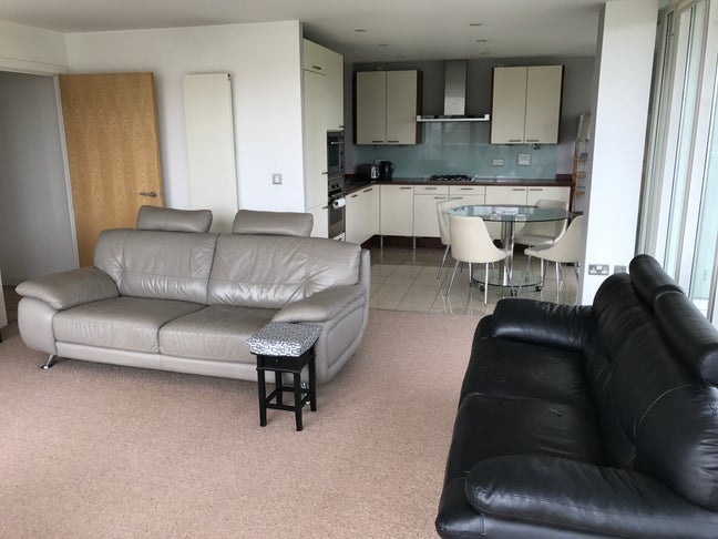 Looking for a tenant  Main Photo