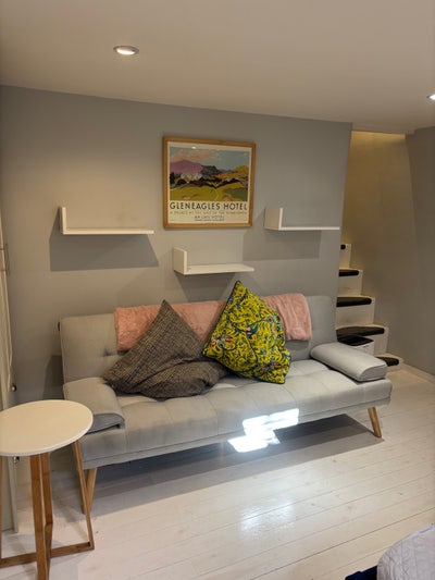 Large double room Main Photo