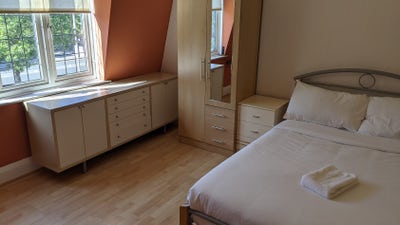 Double Room with Bills &pound;700 Main Photo