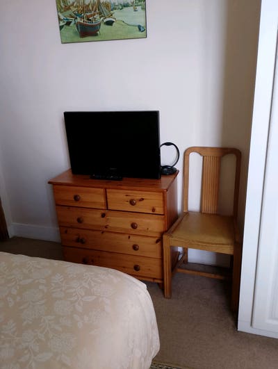 Double room, furnished. Near transport links  Main Photo