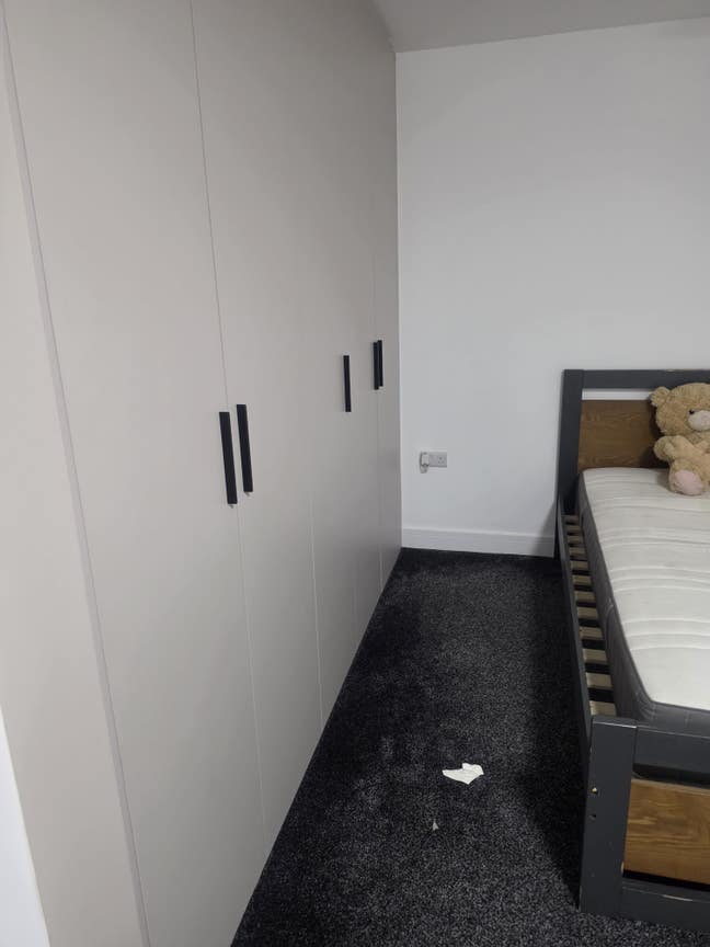 1 good-sized double room with king-size bed Main Photo