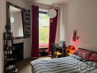 Spacious Medows flat with castle view   Main Photo