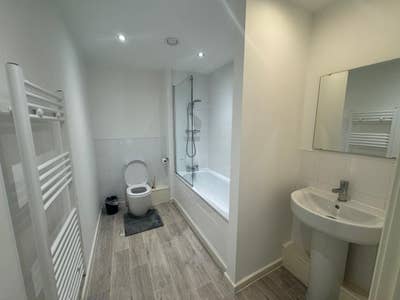 Lovely Room in Salford | Friendly Flatshare | Flex Main Photo