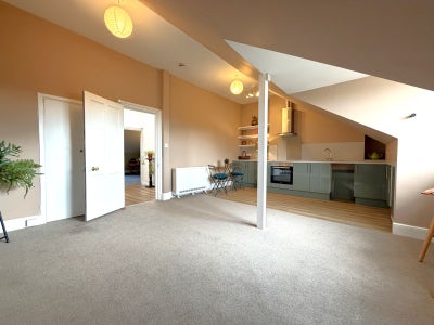 Fantastic new 2 bed apartment, central Hove  Main Photo