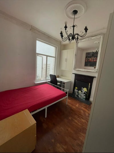 Double Room available in Highgate  Main Photo