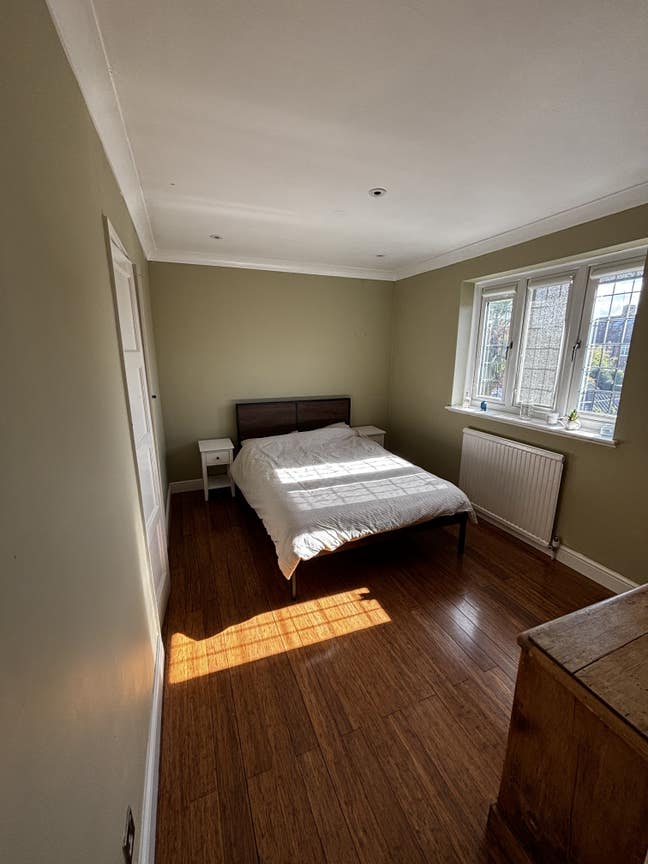 Double Room to Rent in Spacious 3-Bedroom House wi Main Photo