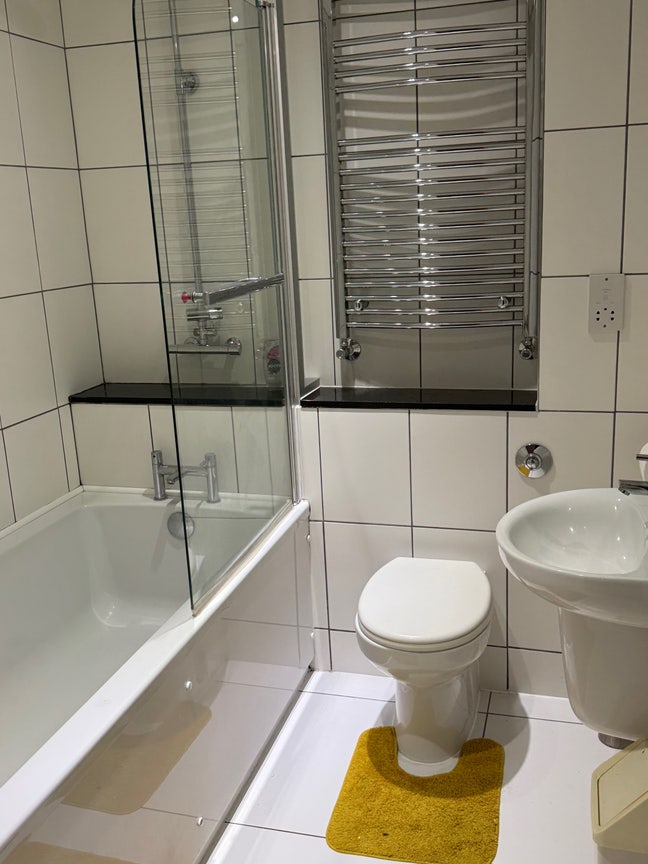 SUBLET Bright cosy furnished room with balcony  Main Photo