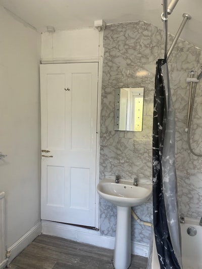 Double room available  Main Photo