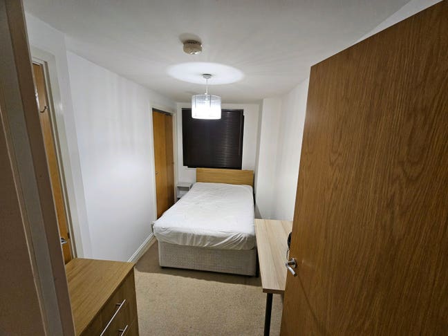 Swansea Marina flat share available Main Photo