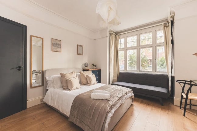 Available Now - Lovely Rooms in a Newly Decorated  Main Photo