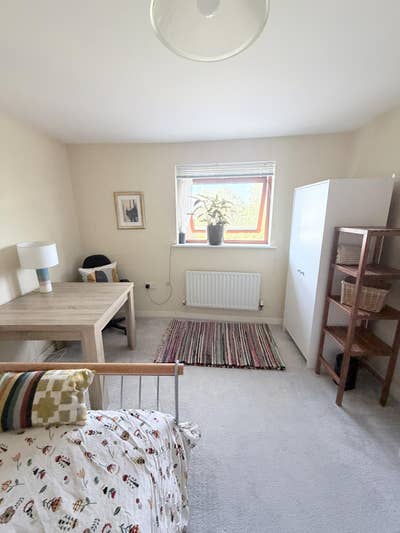 Double Room in N11  Main Photo