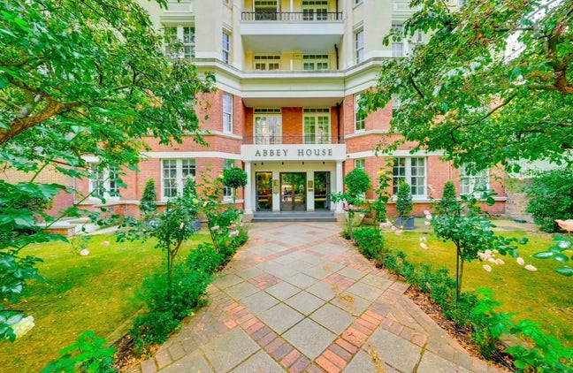 1 bed Westminster  Main Photo