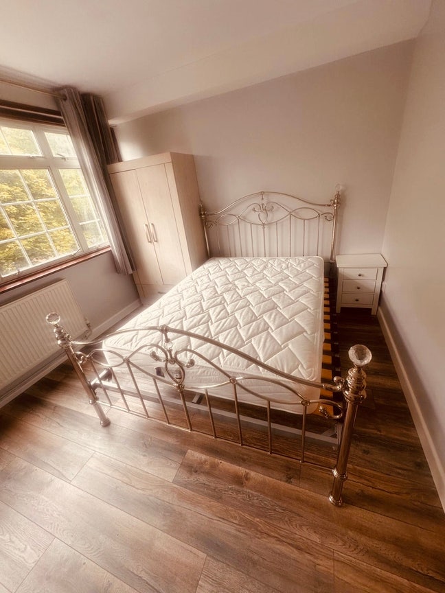 Room to Rent – &pound;750pcm Main Photo