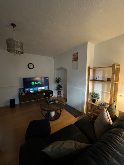 2 Spacious Furnished Doubles - Dagenham RM9 Main Photo