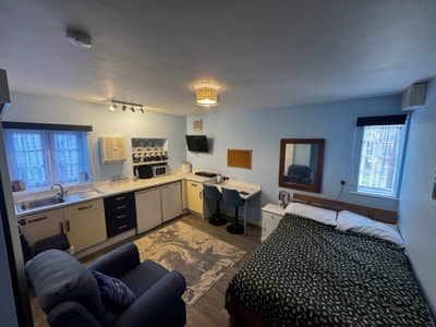1 bedroom Studio Flat Main Photo