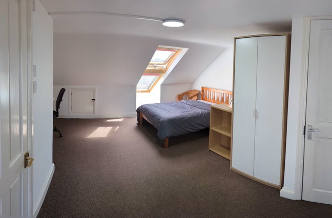 Double room with ensuite in Prime Ministers area Main Photo