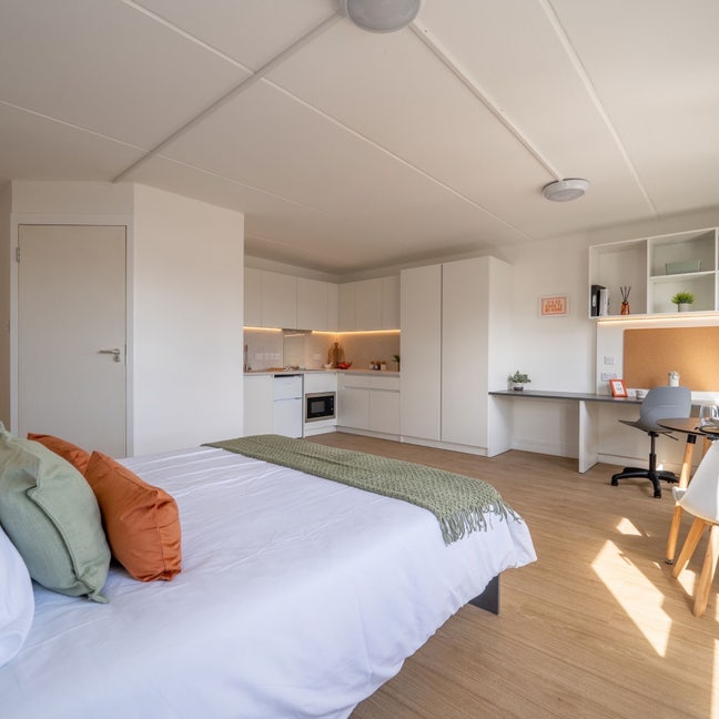 Student accommodation takeover contract Main Photo