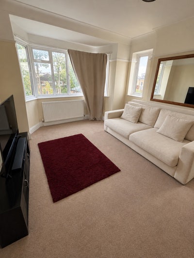 Double room in Clapham Common  Main Photo